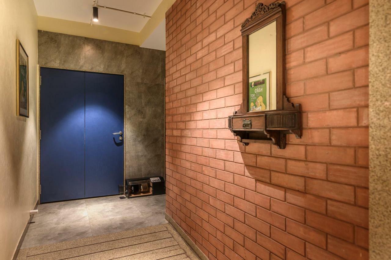 Budget Inn Bellevue Surat Exterior photo